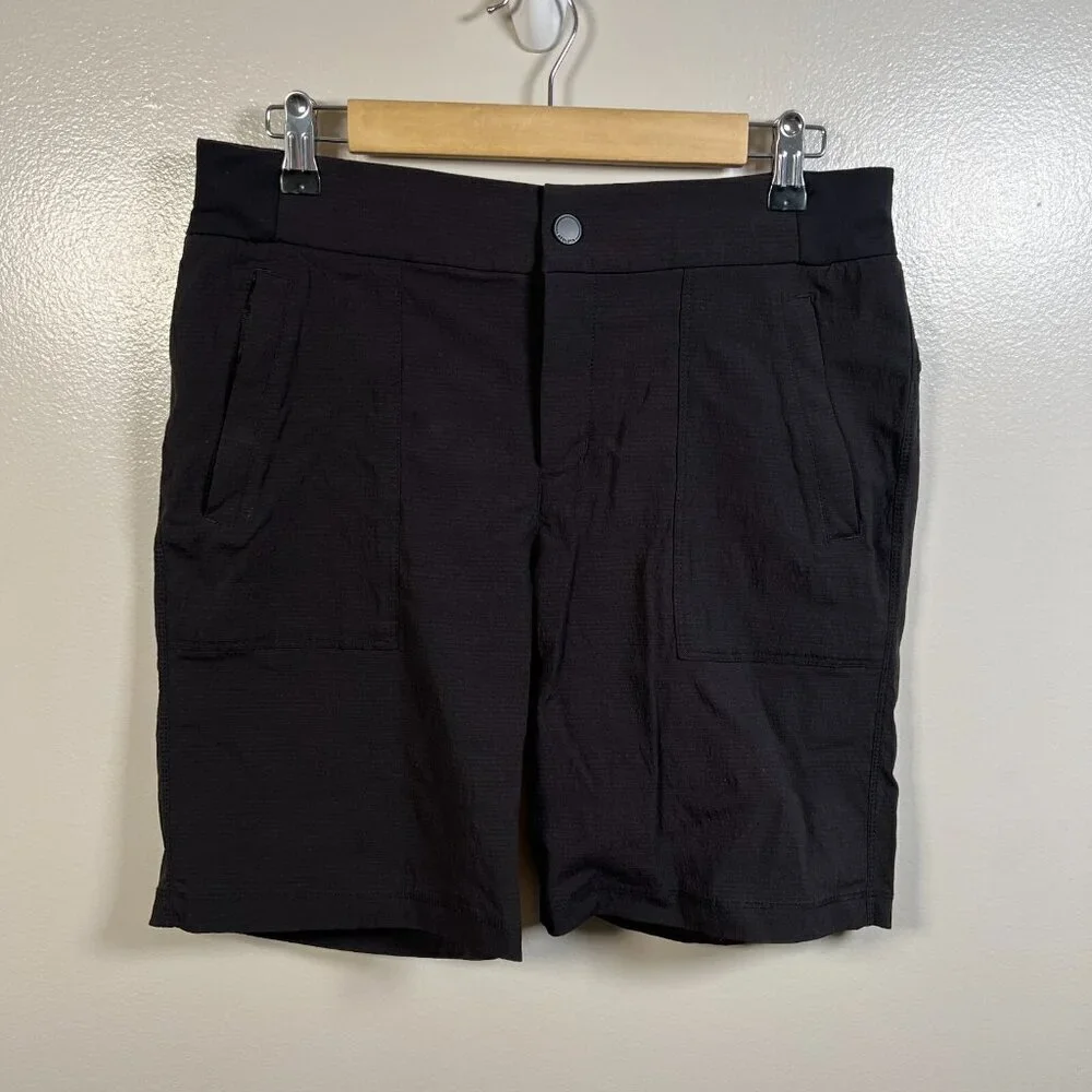 Athleta Trekkie Bermuda Shorts Size 8 Black Hiking Outdoor Travel Athleisure